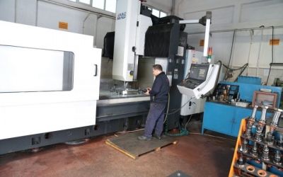 Gümüşpala Kalıp Makina A.Ş | Köprü Tipi 4 Eksen CNC Tezgahları